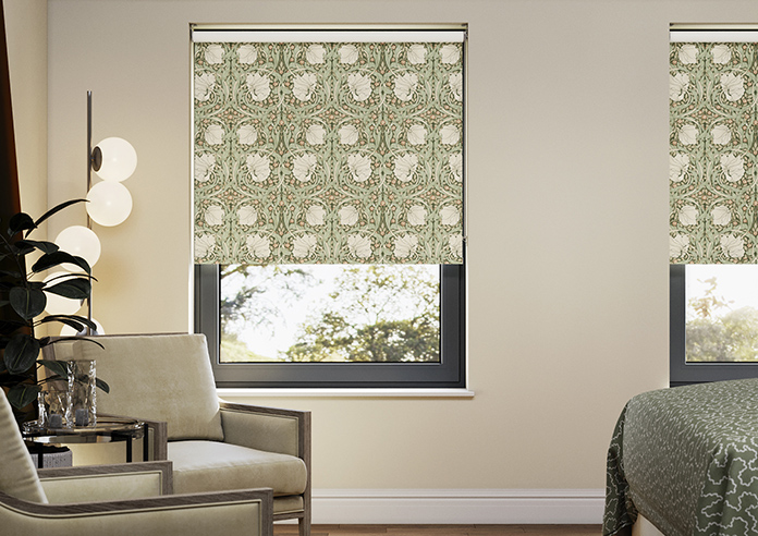 William Morris At Home Pimpernel, Nettle - Roller Blind - Image 3